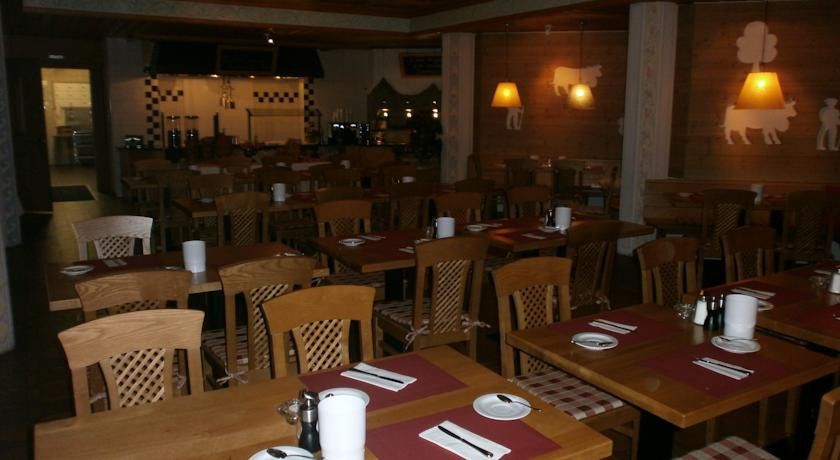 T3 Alpenhotel Φιλμς Εξωτερικό φωτογραφία