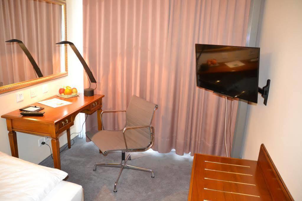 T3 Alpenhotel Φιλμς Εξωτερικό φωτογραφία