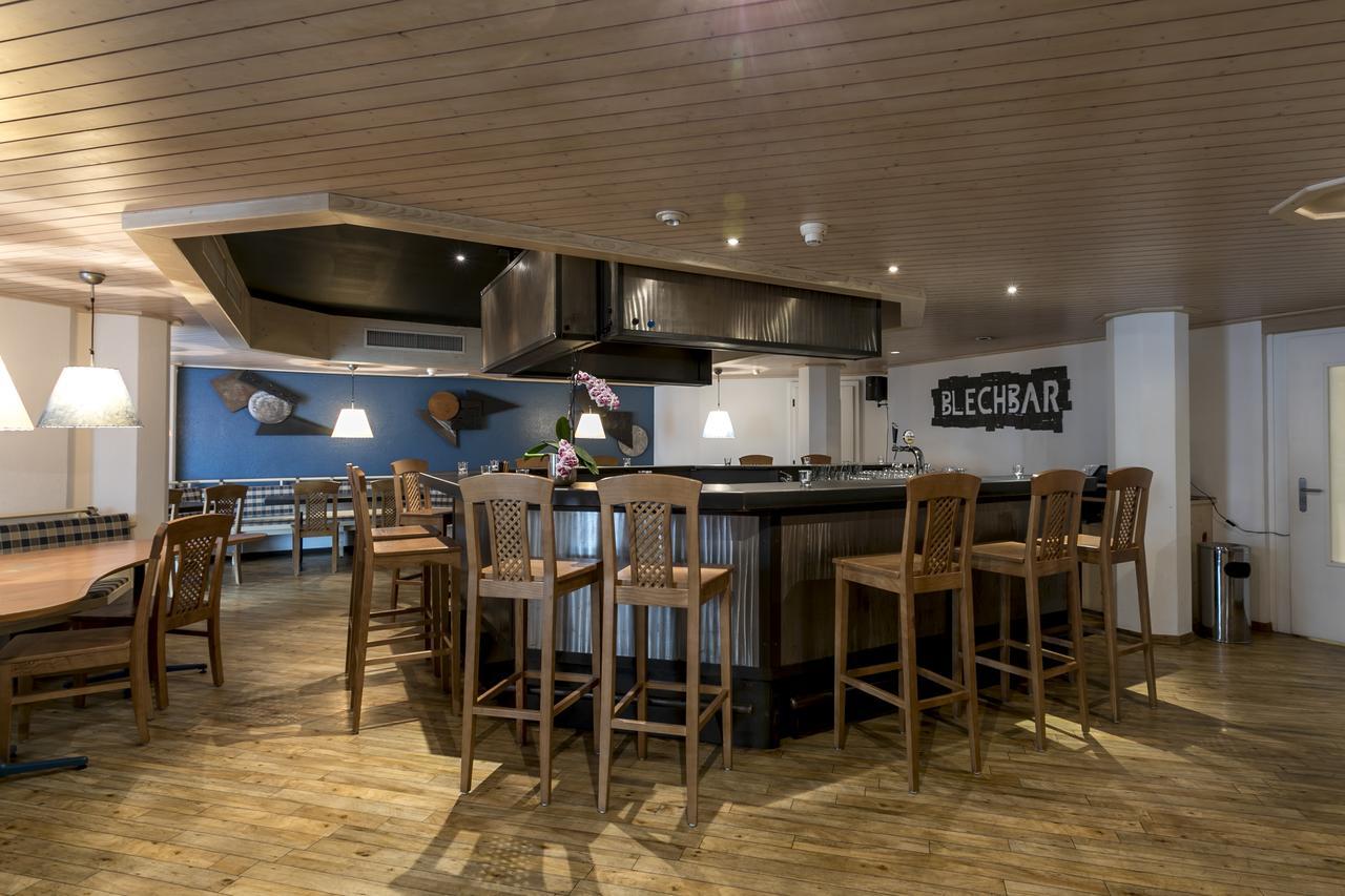 T3 Alpenhotel Φιλμς Εξωτερικό φωτογραφία