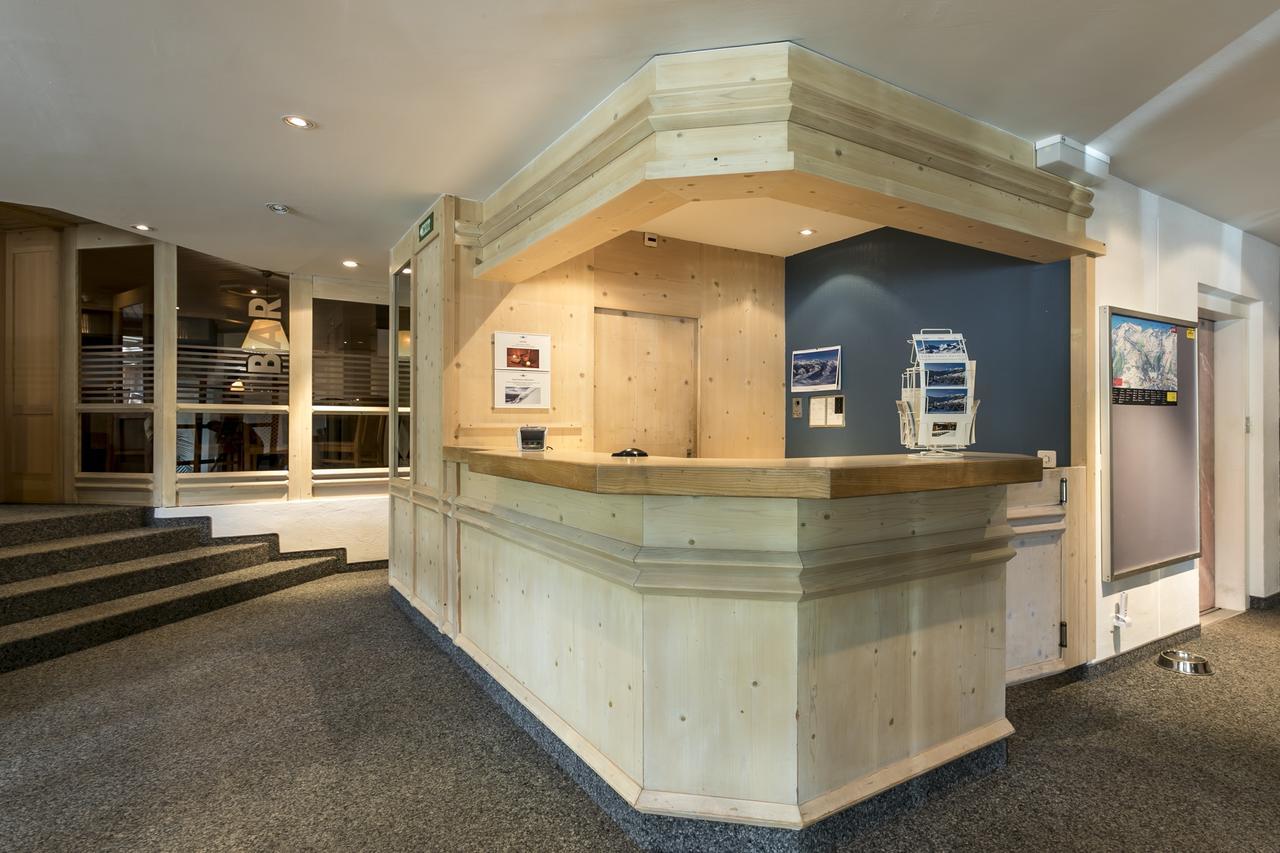 T3 Alpenhotel Φιλμς Εξωτερικό φωτογραφία